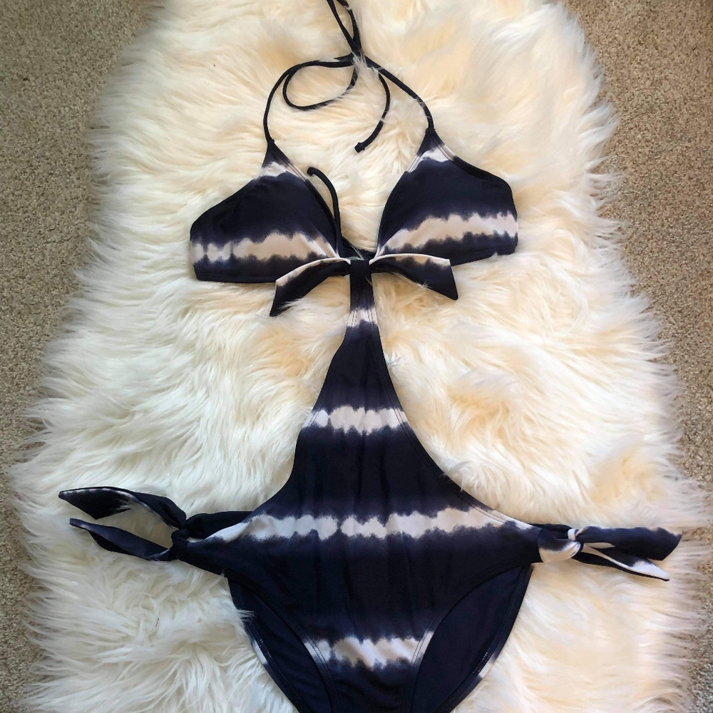 Monokini